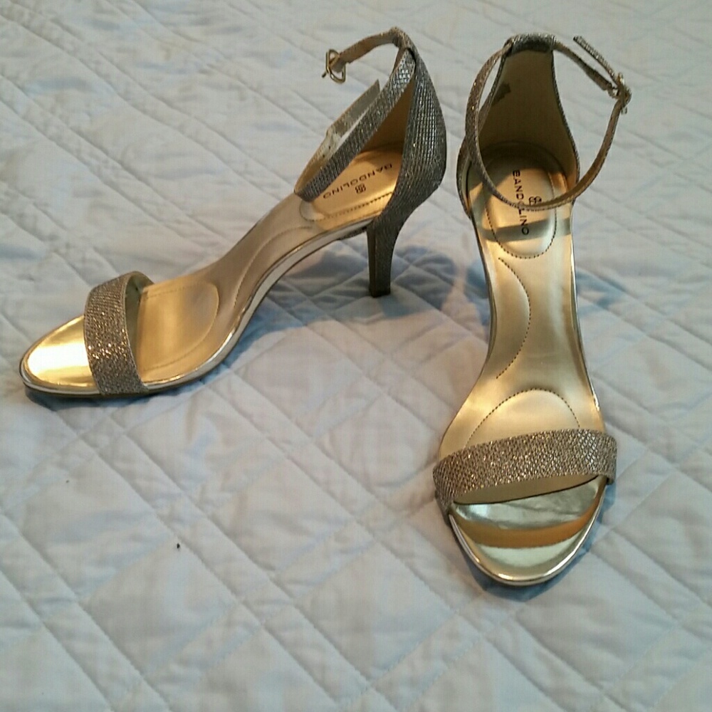 NWT Gold strappy heels